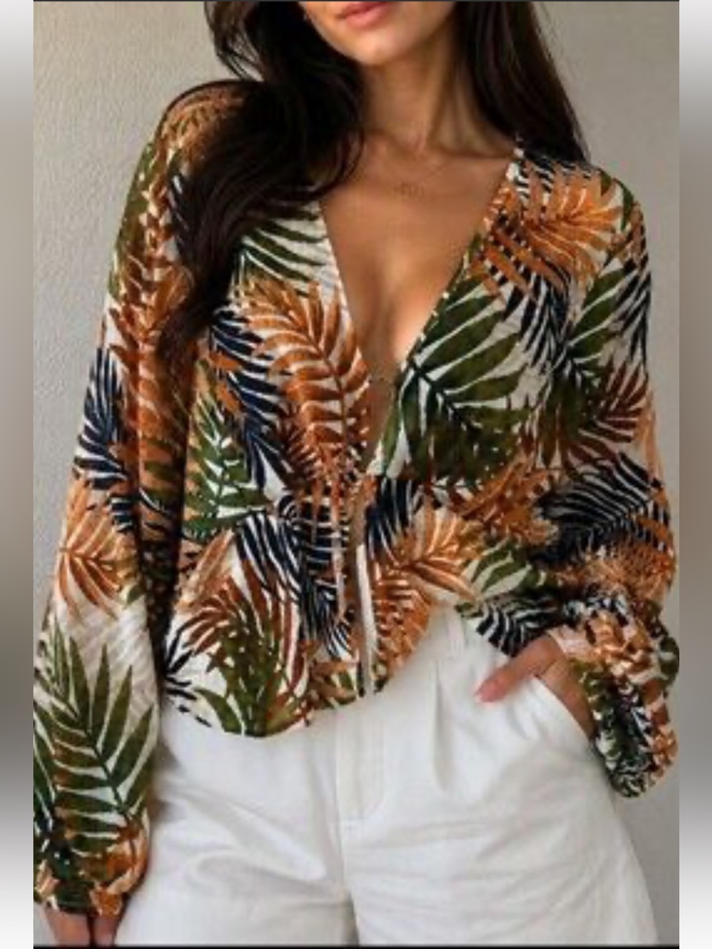 Francesca's Mi Ami Larissa Palm tropical print kimono blouse with a V-neckline a
